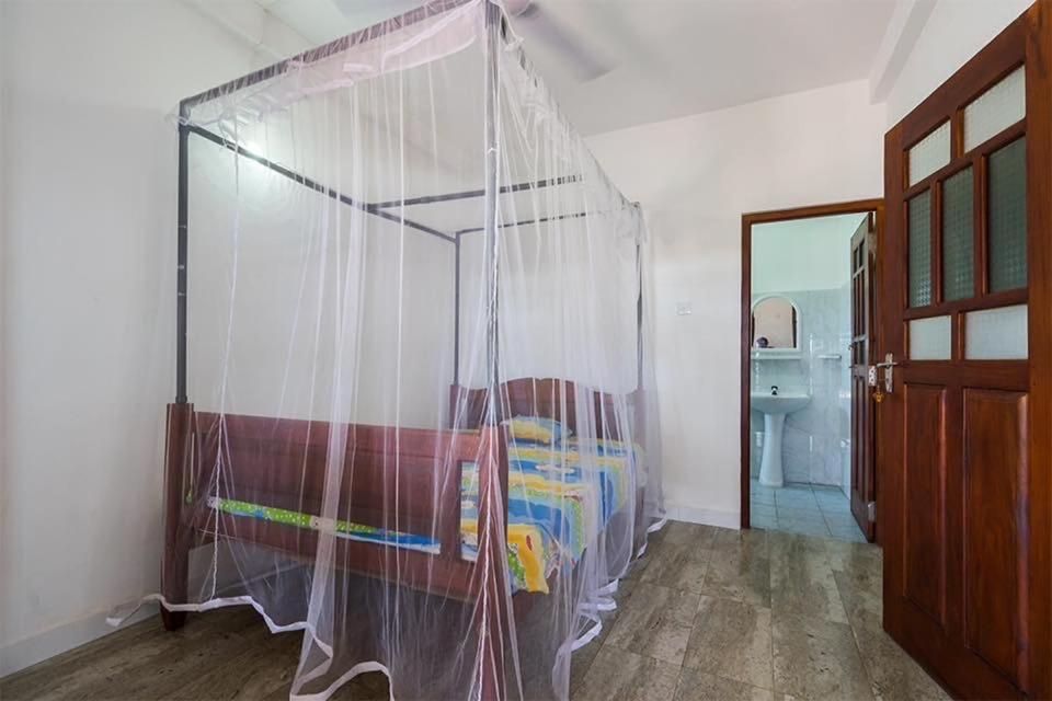 The Wave Surf Inn Midigama-Est Extérieur photo